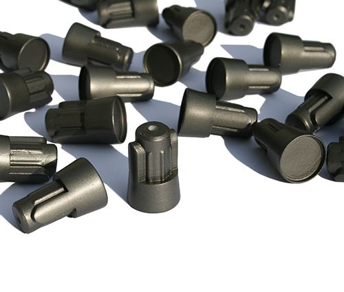 kleine serie gegoten pootdopjes montis